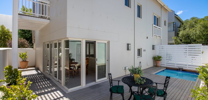 Nieuwe Steenberg Estate Luxury Lock-Up Living