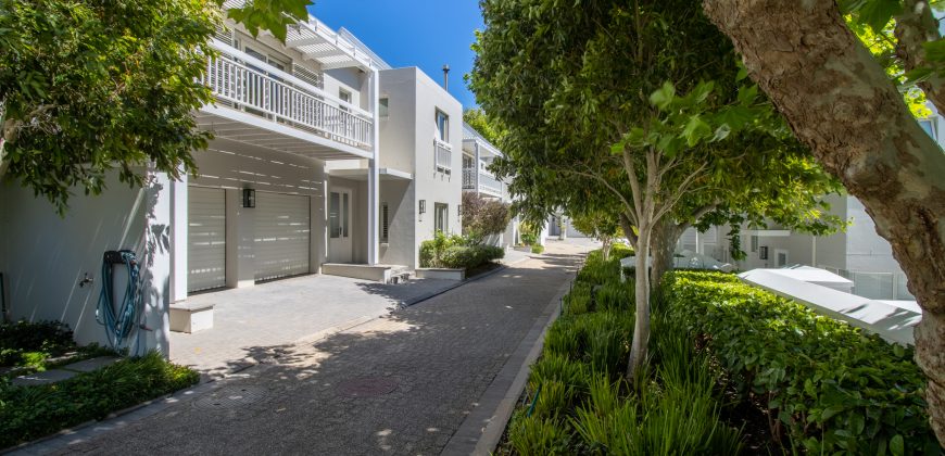 Nieuwe Steenberg Estate Luxury Lock-Up Living