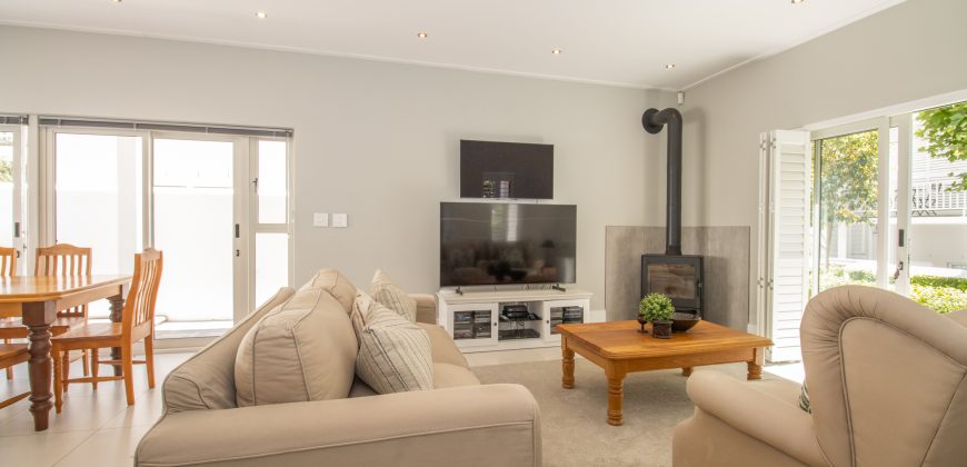 Nieuwe Steenberg Estate Luxury Lock-Up Living