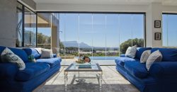 5 Bedroom House for Sale in Stonehurst Mountain Estate