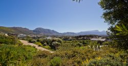5 Bedroom House for Sale in Stonehurst Mountain Estate
