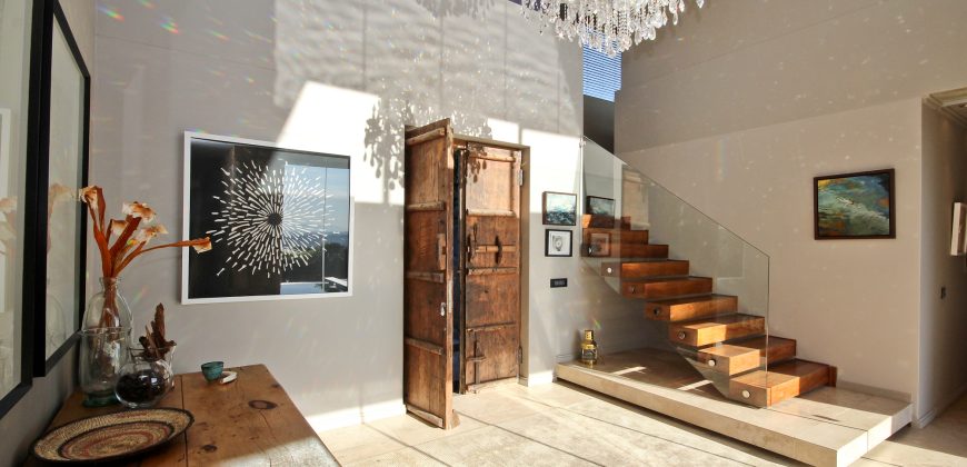 Contemporary North-Facing Family Home | Stonehurst Mountain Estate | To Rent – AVAILABLE 1 SEPTEMBER 2026