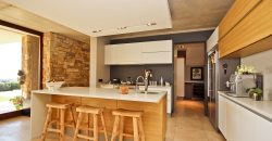 Contemporary North-Facing Family Home | Stonehurst Mountain Estate | To Rent – AVAILABLE 1 SEPTEMBER 2026