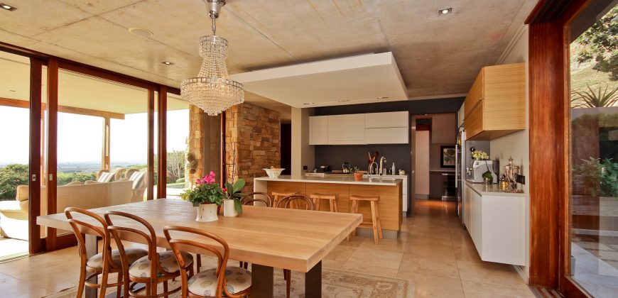Contemporary North-Facing Family Home | Stonehurst Mountain Estate | To Rent – AVAILABLE 1 SEPTEMBER 2026