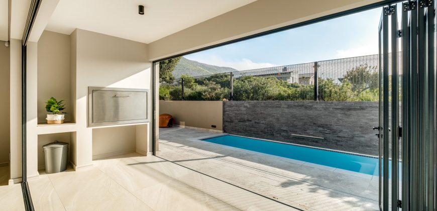 BRAND NEW CONTEMPORARY LUXURY | Stonehurst Mountain Estate – EXCLUSIVE SOLE MANDATE
