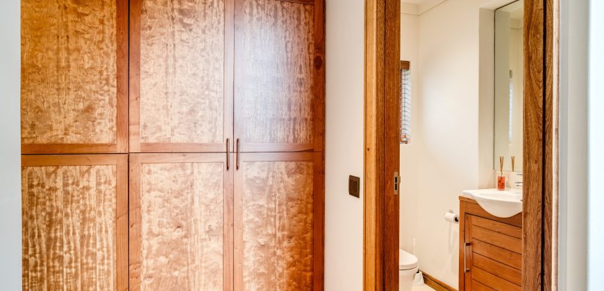 Exclusive Sole Mandate | North-Facing Home with Panoramic Views