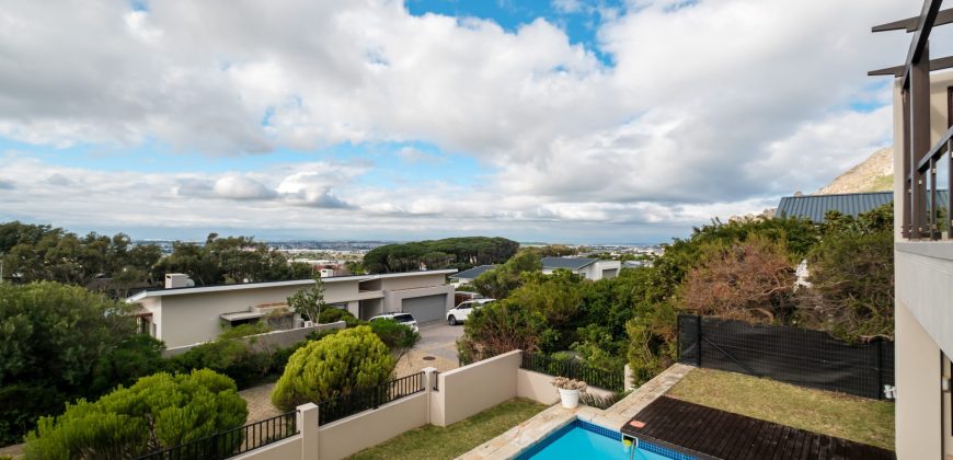 Exclusive Sole Mandate | North-Facing Home with Panoramic Views