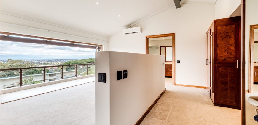 Exclusive Sole Mandate | North-Facing Home with Panoramic Views