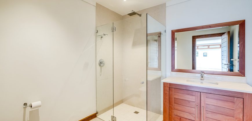 Exclusive Sole Mandate | North-Facing Home with Panoramic Views