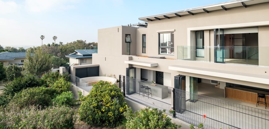 BRAND NEW CONTEMPORARY LUXURY | Stonehurst Mountain Estate – EXCLUSIVE SOLE MANDATE