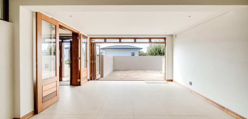 Exclusive Sole Mandate | North-Facing Home with Panoramic Views
