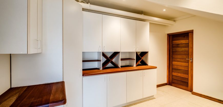 Exclusive Sole Mandate | North-Facing Home with Panoramic Views
