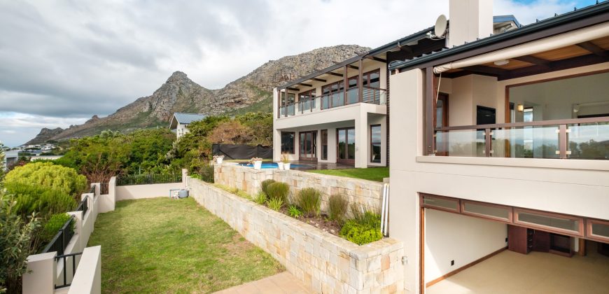 Exclusive Sole Mandate | North-Facing Home with Panoramic Views