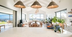 Contemporary 4 Bedroom Home with Mountain Views and 1 bedroom Flatlet