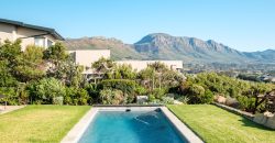 Contemporary 4 Bedroom Home with Mountain Views and 1 bedroom Flatlet