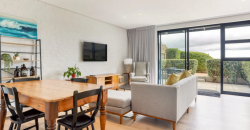 Contemporary 4 Bedroom Home with Mountain Views and 1 bedroom Flatlet