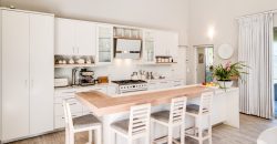 LUXURIOUS WATERFRONT LIVING IN LAKE MICHELLE – Exclusive Sole Mandate