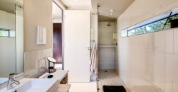 NORTH-FACING FOUR-BEDROOM TOWNHOUSE WITH TABLE MOUNTAIN VIEWS