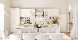 LUXURIOUS WATERFRONT LIVING IN LAKE MICHELLE – Exclusive Sole Mandate