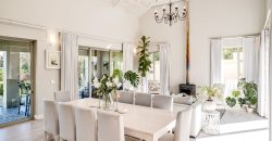 LUXURIOUS WATERFRONT LIVING IN LAKE MICHELLE – Exclusive Sole Mandate