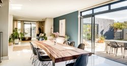 NORTH-FACING FOUR-BEDROOM TOWNHOUSE WITH TABLE MOUNTAIN VIEWS