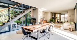 NORTH-FACING FOUR-BEDROOM TOWNHOUSE WITH TABLE MOUNTAIN VIEWS