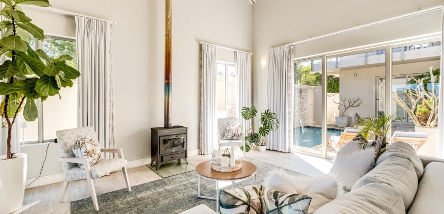 LUXURIOUS WATERFRONT LIVING IN LAKE MICHELLE – Exclusive Sole Mandate