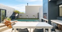 NORTH-FACING FOUR-BEDROOM TOWNHOUSE WITH TABLE MOUNTAIN VIEWS