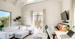 LUXURIOUS WATERFRONT LIVING IN LAKE MICHELLE – Exclusive Sole Mandate