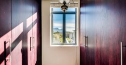 NORTH-FACING FOUR-BEDROOM TOWNHOUSE WITH TABLE MOUNTAIN VIEWS