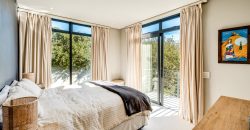 NORTH-FACING FOUR-BEDROOM TOWNHOUSE WITH TABLE MOUNTAIN VIEWS