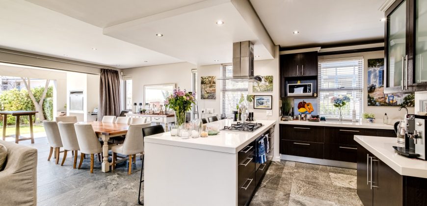 North-Facing 4-Bedroom Home To Rent – Long Lease