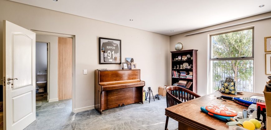 North-Facing 4-Bedroom Home To Rent – Long Lease